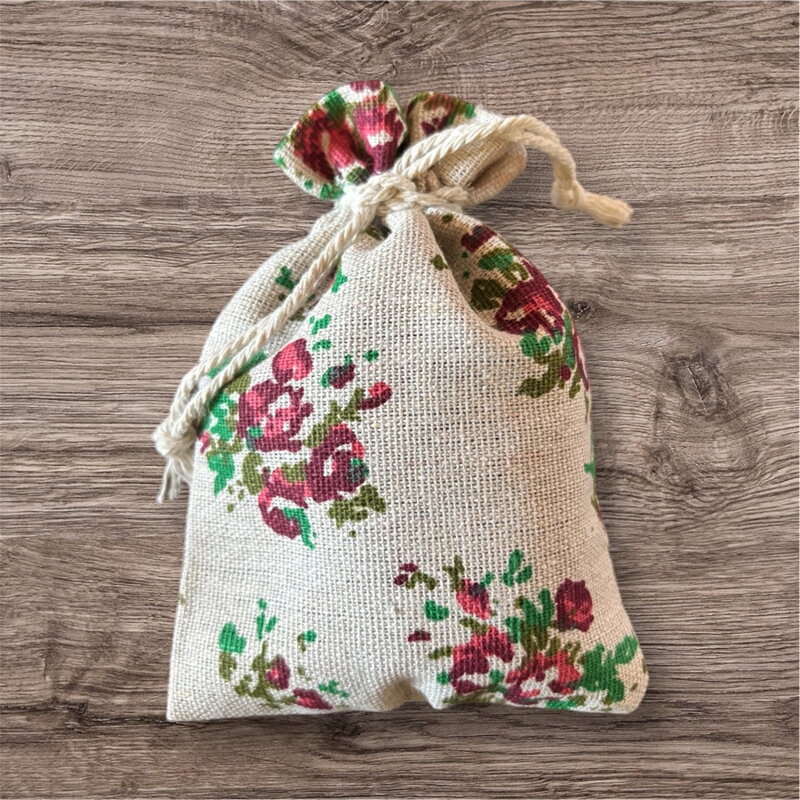 Bylinkové vrecko malé červené ruže