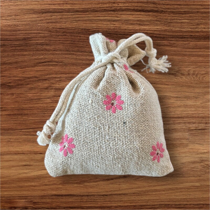 Bylinkové vrecko malé ružové kvety